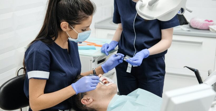 When to Call an Emergency Dentist?